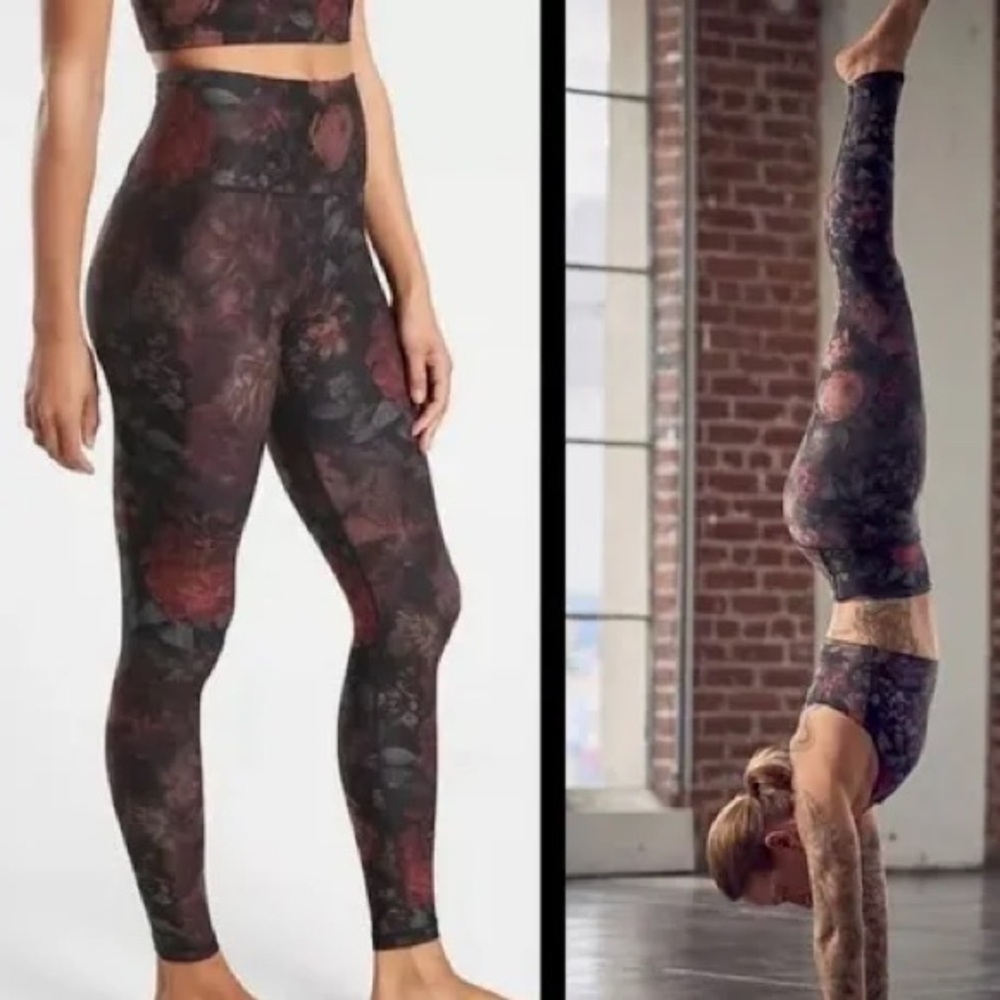 Athleta Elation Printed Tight in the Antoinette Norwegian Grey floral print